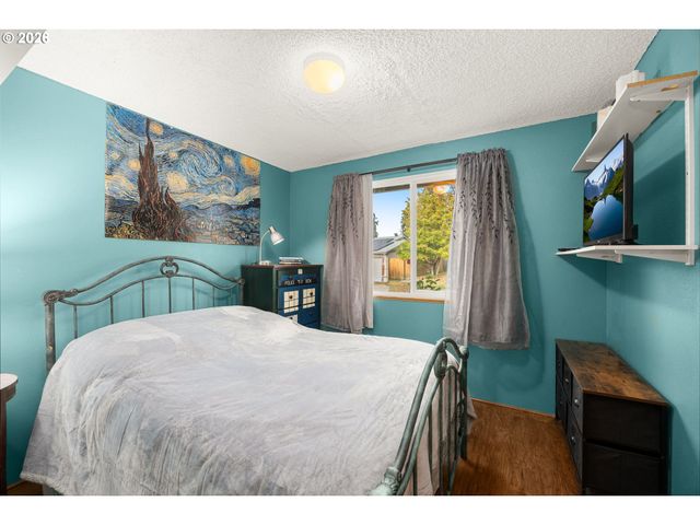 1166 Se FIR GROVE Loop, Hillsboro, OR 97123