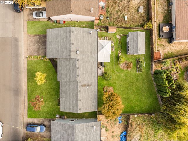 1166 Se FIR GROVE Loop, Hillsboro, OR 97123