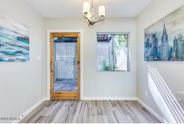 2 E Loma Lane, Phoenix, AZ 85020