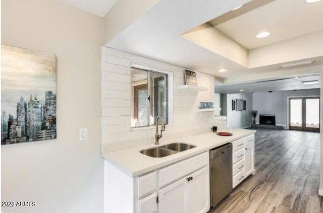 2 E Loma Lane, Phoenix, AZ 85020