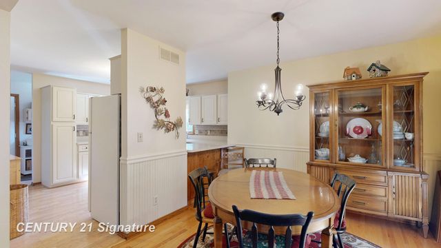 217 Dutch Mill Drive, Flushing, MI 48433