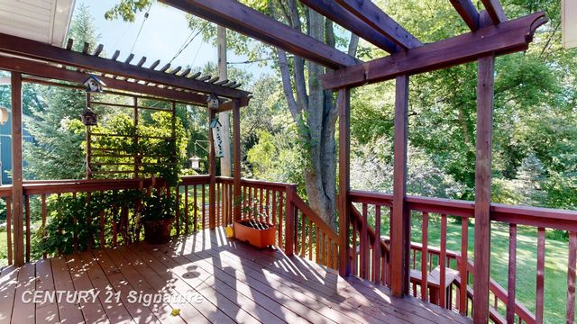 217 Dutch Mill Drive, Flushing, MI 48433