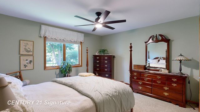217 Dutch Mill Drive, Flushing, MI 48433