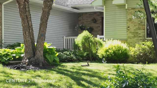 217 Dutch Mill Drive, Flushing, MI 48433