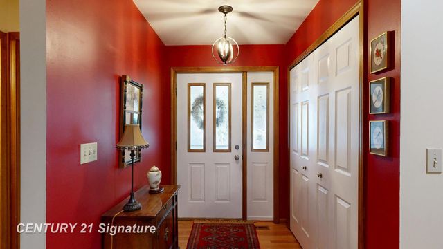 217 Dutch Mill Drive, Flushing, MI 48433