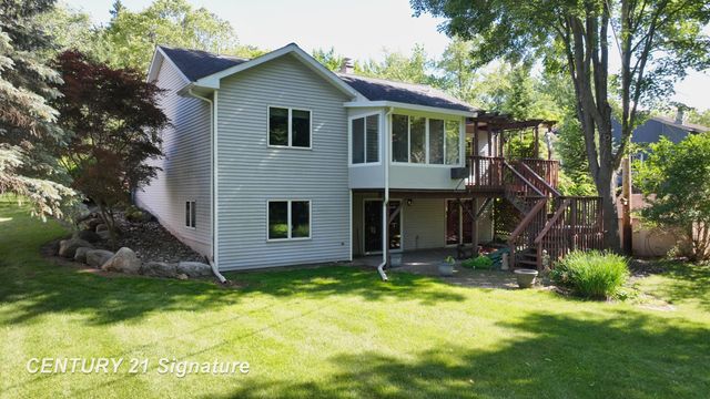 217 Dutch Mill Drive, Flushing, MI 48433