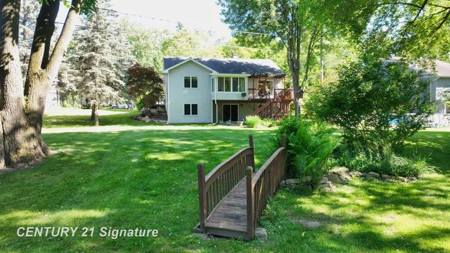 217 Dutch Mill Drive, Flushing, MI 48433
