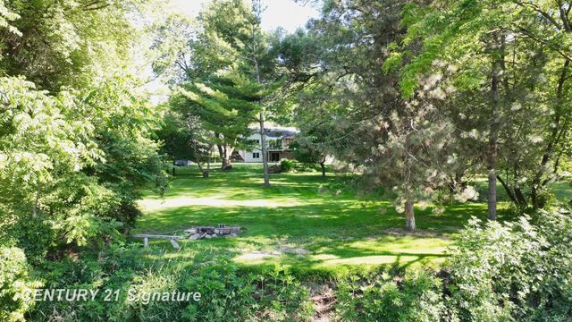 217 Dutch Mill Drive, Flushing, MI 48433