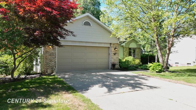 217 Dutch Mill Drive, Flushing, MI 48433