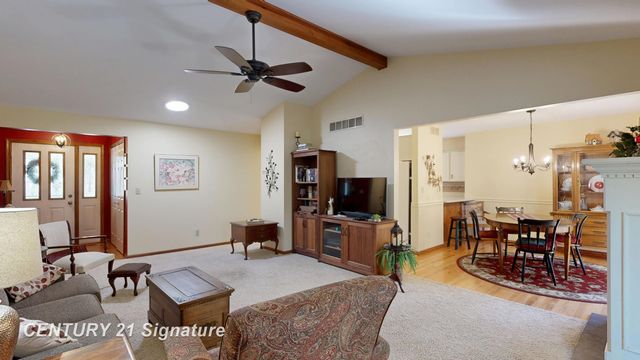 217 Dutch Mill Drive, Flushing, MI 48433