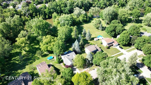 217 Dutch Mill Drive, Flushing, MI 48433