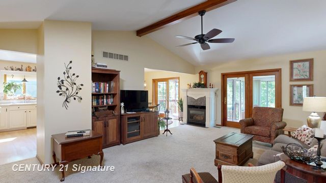 217 Dutch Mill Drive, Flushing, MI 48433