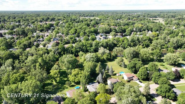 217 Dutch Mill Drive, Flushing, MI 48433
