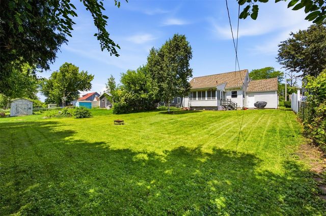 2739 Franklin Avenue NE, Cedar Rapids, IA 52402