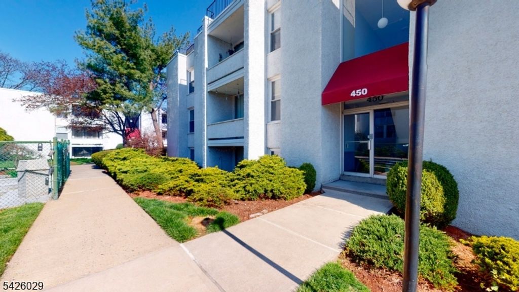 450 River Road C, Nutley Twp., NJ 07110