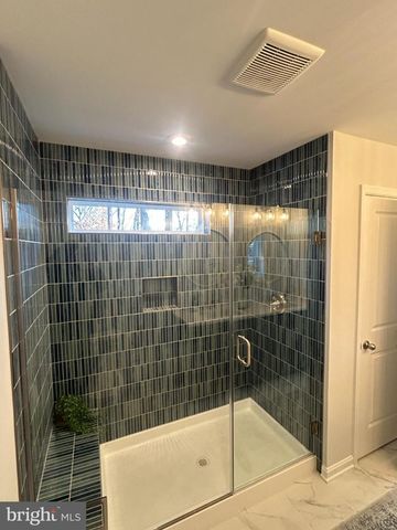 6100 WESSON DR, Suitland, MD 20746