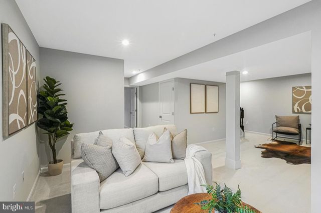 6100 WESSON DR, Suitland, MD 20746