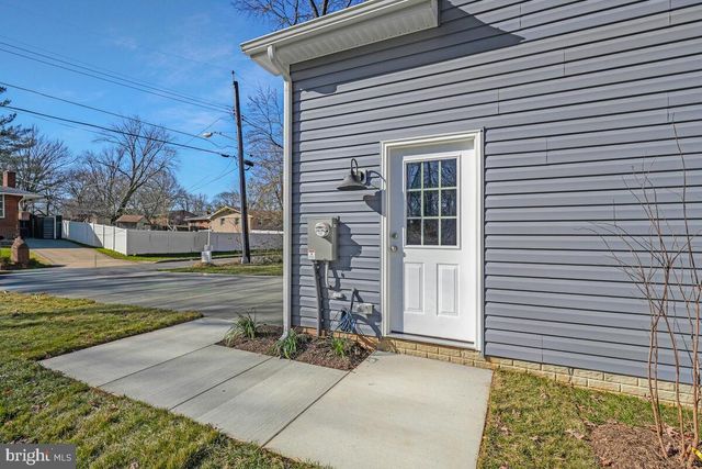 6100 WESSON DR, Suitland, MD 20746