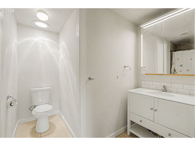 4939 13TH Ave N, Keizer, OR 97303