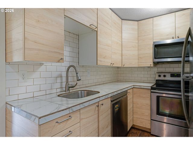4939 13TH Ave N, Keizer, OR 97303