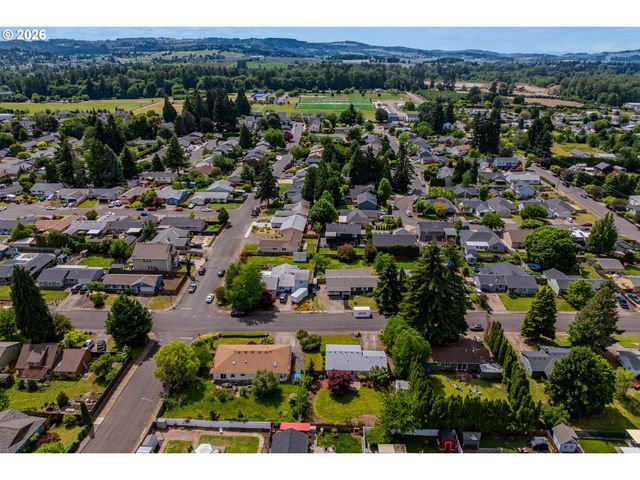 4939 13TH Ave N, Keizer, OR 97303