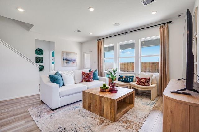 21907 Sam Raburn Drive, Tomball, TX 77375