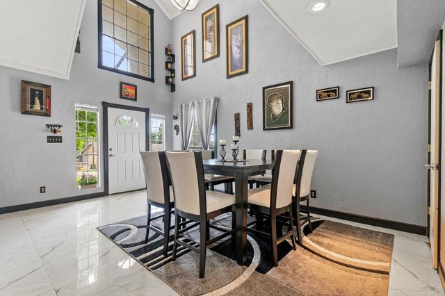 20 Clearview Street, Point Blank, TX 77364