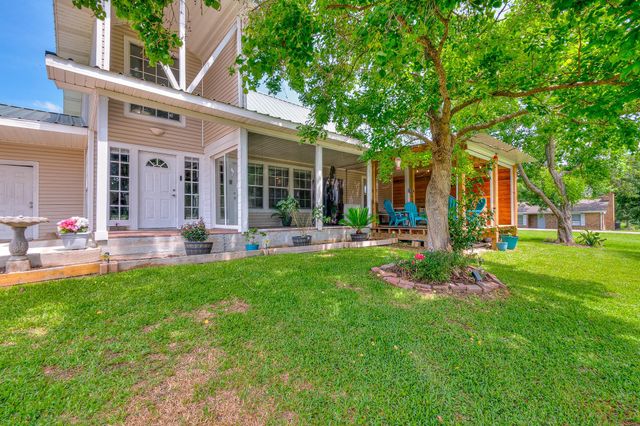 20 Clearview Street, Point Blank, TX 77364