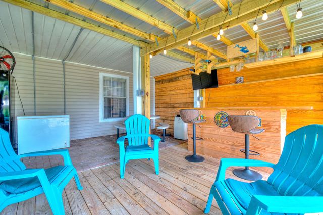 20 Clearview Street, Point Blank, TX 77364