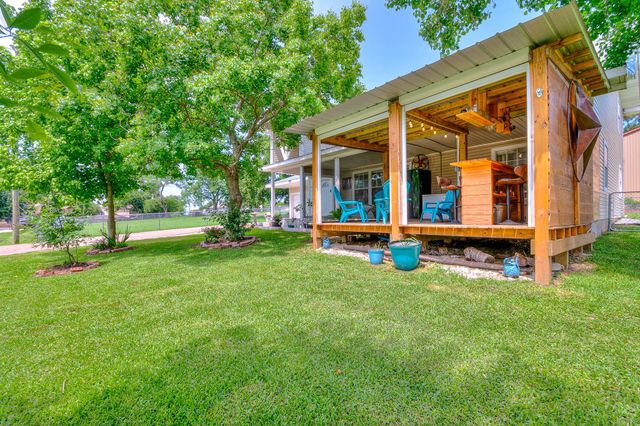 20 Clearview Street, Point Blank, TX 77364