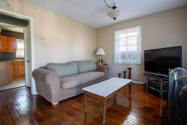 5416 Birch Avenue, Hammond, IN 46320