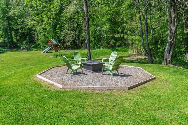 85 Bellevue Road, Highland, NY 12528
