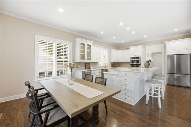 13117 REEDS Street, Leawood, KS 66209