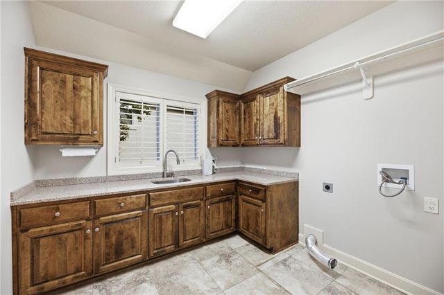 13117 REEDS Street, Leawood, KS 66209