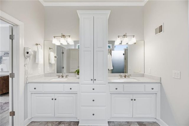 13117 REEDS Street, Leawood, KS 66209