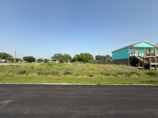 907 (LOTS -19-20) 13th Street, San Leon, TX 77539