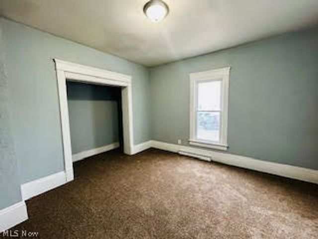 241 5th Street NW, Barberton, OH 44203