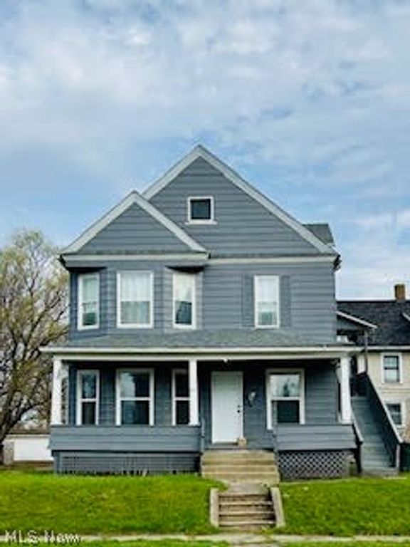 241 5th Street NW, Barberton, OH 44203