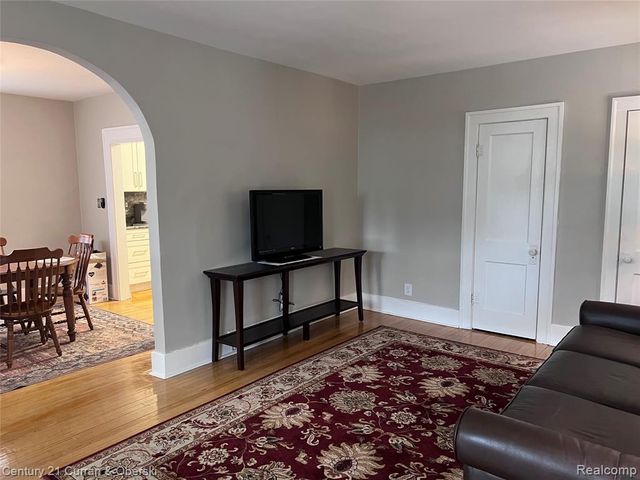 1307 Davis Avenue, Birmingham, MI 48009