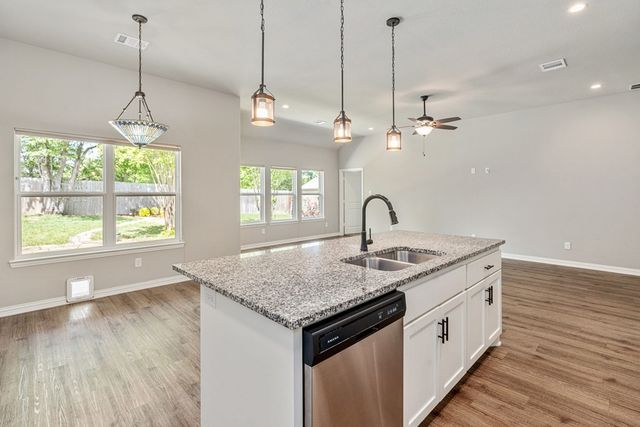 218 Skiff Drive, Gun Barrel City, TX 75156