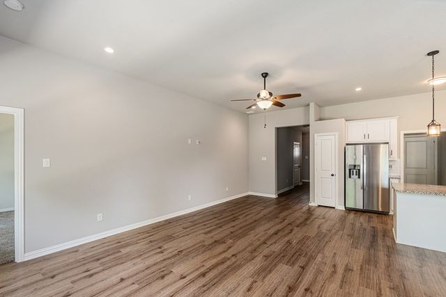 218 Skiff Drive, Gun Barrel City, TX 75156