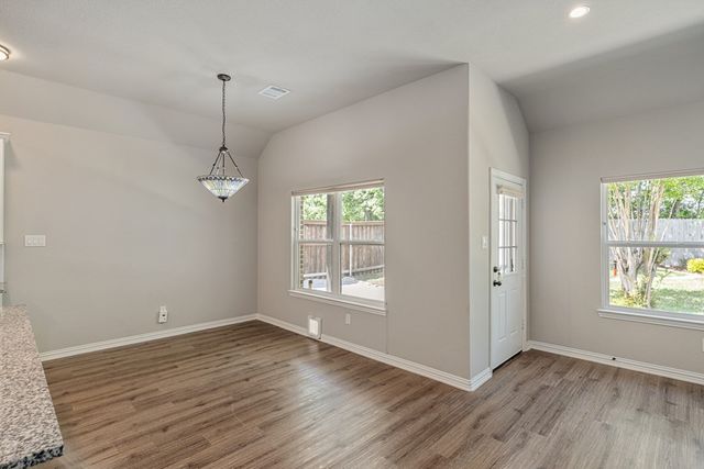 218 Skiff Drive, Gun Barrel City, TX 75156