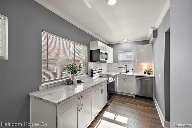 13519 Mansfield Street, Detroit, MI 48227