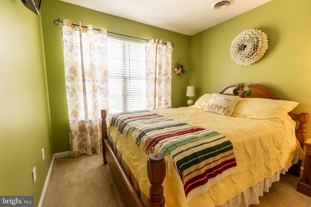 61 SARA LN, Hanover, PA 17331