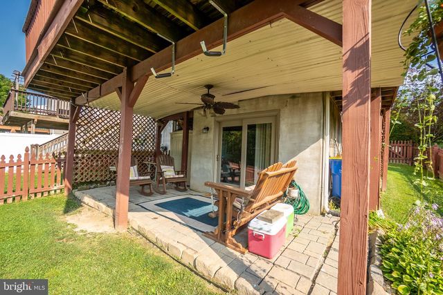 61 SARA LN, Hanover, PA 17331