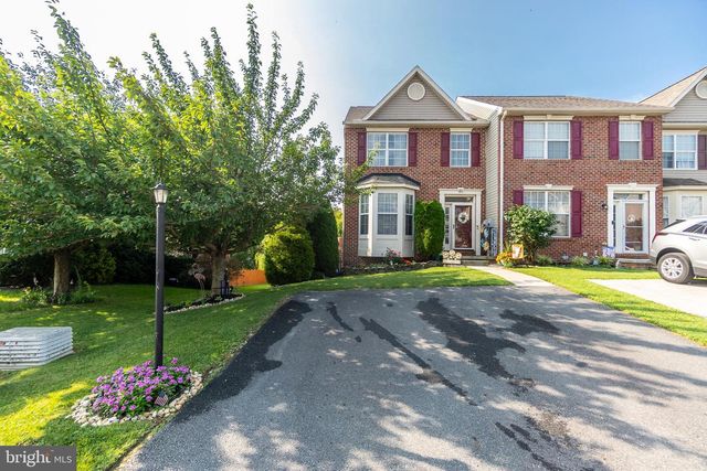 61 SARA LN, Hanover, PA 17331