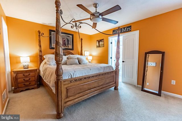 61 SARA LN, Hanover, PA 17331