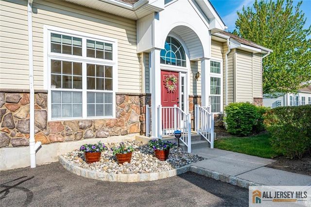5904 Schindler Drive, South Brunswick, NJ 08852