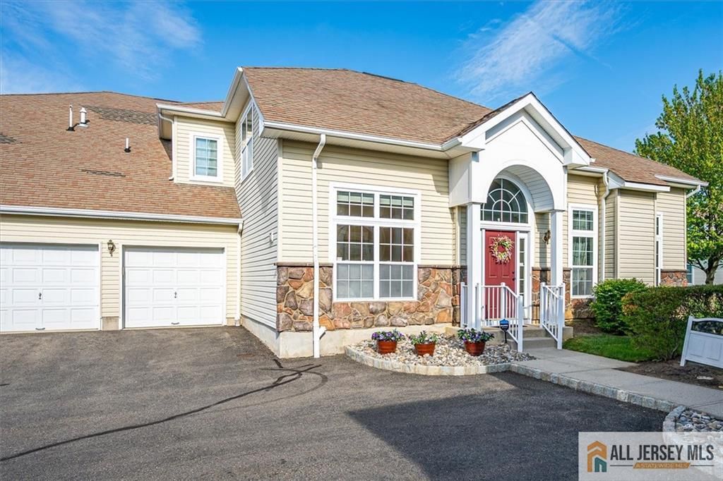 5904 Schindler Drive, South Brunswick, NJ 08852