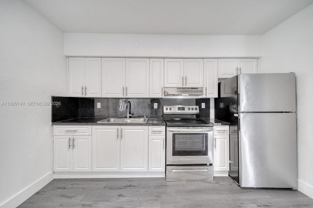 1340 NW 102nd St, Miami, FL 33147